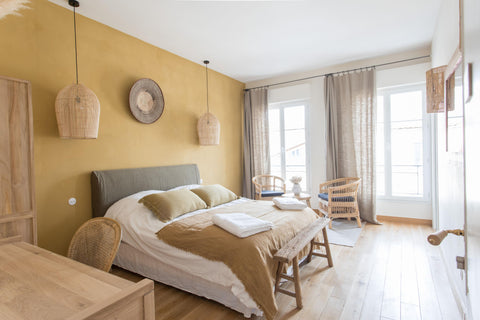 L'établissement les pénates bordelaises est une chambre d'hôte chez l'habitant e Paris, France Suite Pénate 2 - chambre d'hôte les pénates bordel Private room in bed and breakfast vacation rental 597462613078054445