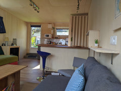 Hi !<br />Near Pessac city center, in a calm little street, with independant ent Pessac, France L'Atelier : studio douillet Entire guesthouse vacation rental 54277279