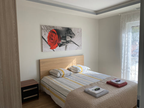 Maison neuve de 90m2 avec 3 chambres , salon/séjour, cuisine équipée, une salle  Floirac, France Maison neuve duplex à 6km de Bordeaux centre(02) Entire vacation home vacation rental 52822010