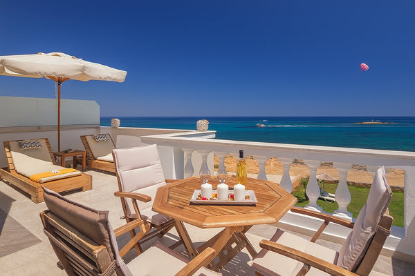 Junior suite with sea view consist of two separate rooms, a huge outside terrace  Pyrgos hotel, junior suite front sea view&hot tub Room in aparthotel vacation rental 28853302