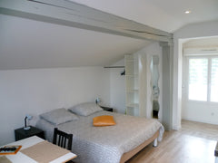 À deux pas du Tram cet appartement agréable, clair et fonctionnel situé dans le  Bordeaux, France Appartement Confort Bordeaux Haut-Lévêque Entire rental unit vacation rental 10912392