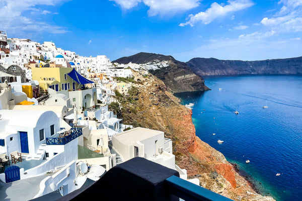 Alea Residence by K&K is a brand new house in Oia, ideal for a couple or a small Voula, Greece ALEA RESIDENCE by K&K Entire home vacation rental 605589488552748467