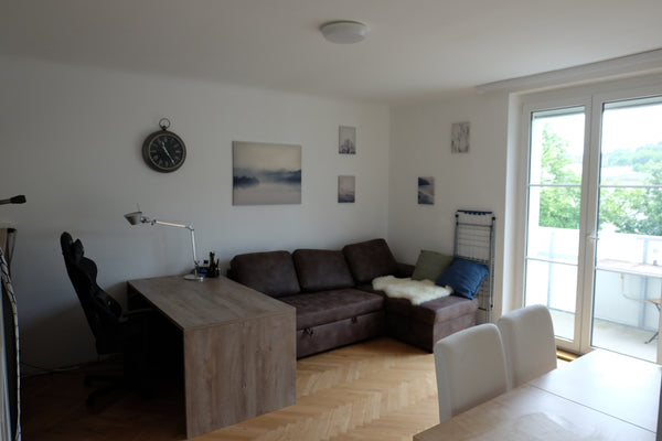 Welcome to my beautiful flat!<br /><br />There is one bedroom with QUEEN SIZE BE Vienna, Austria Bright winemaker flat with perfect connection Entire rental unit vacation rental 43789919