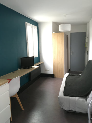 Quaint modern studio in a small building with only two flats. The tram is 300m a La Teste-de-Buch, France Quaint studio Entire rental unit vacation rental 23910140