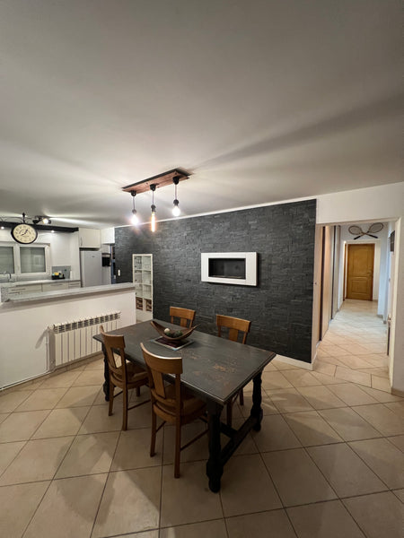 Appartement de plein pied avec jardin situé à 10 min de l’aéroport de Bordeaux M Martignas-sur-Jalle, France Charmant logement plein pied avec jardin Entire vacation home vacation rental 23068267