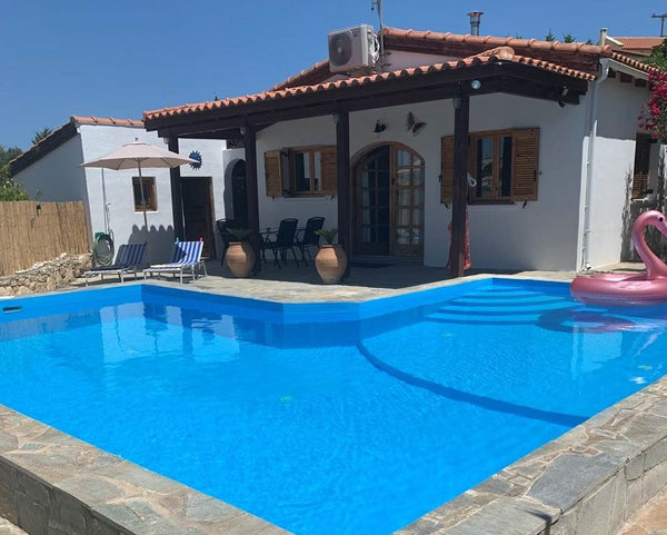 Villa Petaloúda, grieks voor vlinder, een prachtige sfeervolle villa en een mooi  Villa Petaloúda Entire vacation home vacation rental 612247423564809128