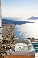 Originally a traditional Cycladic mansion built in 1809, this luxurious villa ha  1809 Villa Caldera Fira Entire rental unit vacation rental 11709643