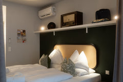 In Mitten der besonders ruhigen Afrikanergasse (3 in 1020 Wien) befinden sich un  Street Junior Suite Afrikanergasse @ grätzlhotel Entire serviced apartment vacation rental 45626930