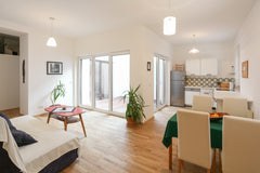 If you are looking for a quiet resort after a busy day in Vienna, centrally loca Vienna, Austria Spacious stylish apartment close to Westbahnhof Entire rental unit vacation rental 15871850