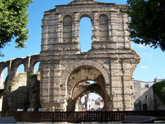 Appartement de 35 M2 - T2<br />( refait à neuf)<br />Plein Sud<br />Situation Tr  Appartement Palais Gallien Entire rental unit vacation rental 35307430