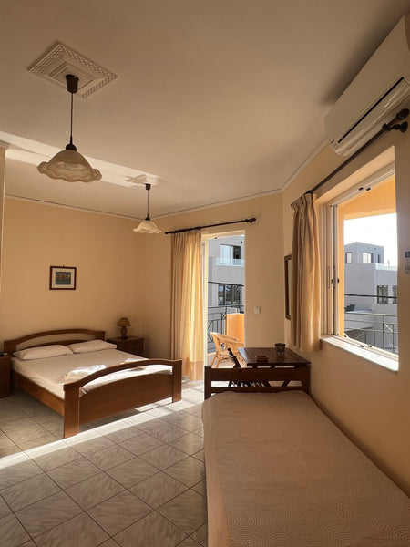 One bedroom holiday room ideal as a base for 2-3 people who want to explore West Chania, Greece Melina’s studio, sea view, sunset view Entire condo vacation rental 623081470749060164