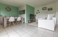 Located on the right side of the river Garonne, this modern apartment on the 2nd Paris, France Modern 2-rooms in Bordeaux - Welkeys Entire rental unit vacation rental 34359006