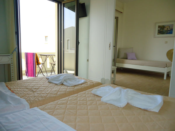 <b>The space</b><br />Almyra apartments are located right on the sandy beach of  Greece The 