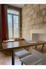 Faites une pause et détendez-vous dans cette oasis paisible.<br />L’espace nuit  Boucau, France Cosy et calme au cœur historique de Bordeaux Entire condo vacation rental 613508810586611995