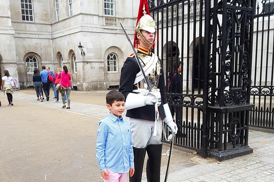 Kid Friendly London Tour of Must See Sites with Downing Street & Exclusive Guide  Private Tours and Travel Guide Europe London CITY London Destination Tour