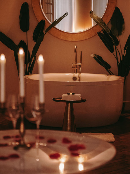 Arrivée en toute autonomie avec notre système de boite à clefs!<br />Petits déje Bordeaux, France Maison Marie-Astrid suite avec Balnéo privée Private room in bed and breakfast vacation rental 54114235