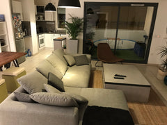 Appartement idéalement situé à 5 min à pied du quai des marques et de l’arrêt de St-Malo, France Appartement spacieux, chartrons, terrasse, parking Entire rental unit vacation rental 30708797