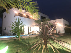 Cet hébergement élégant est parfait pour les groupes d’amis et/ou familles nombr  Belle villa à 1/4 d’heure de Bordeaux Centre Entire villa vacation rental 51528906