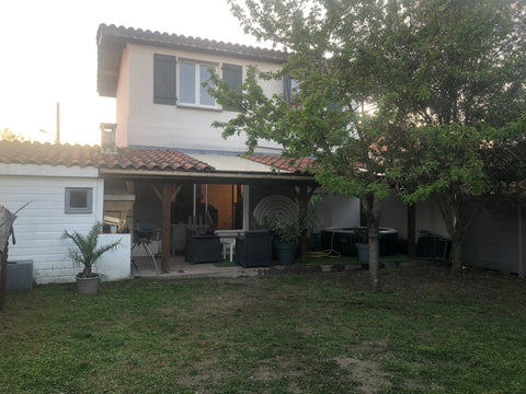 Ce logement paisible offre un séjour détente pour toute la famille.<br />Idéalem  Maison chaleureuse avec spa Entire home vacation rental 606314853409785389