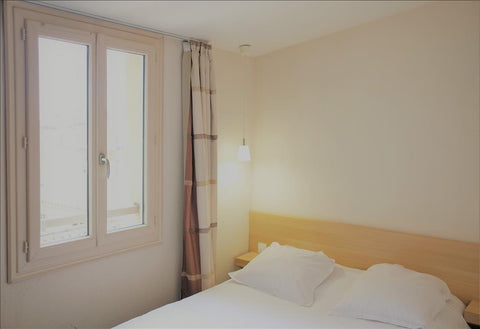 Gambetta Hotel is located in the center of Bordeaux, few minutes away from Gambe Bordeaux, France Calm double room in the heart of Bordeaux Room in boutique hotel vacation rental 35254783