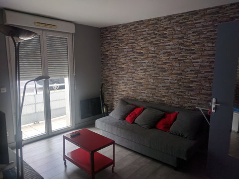 This newly renovated apartment is perfect for couples or single travellers. 5 mi Bordeaux, France Lovely flat - Bordeaux Chartrons Entire rental unit vacation rental 19582199