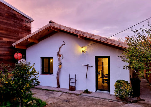Un refuge de pêcheur avec  jardin, pour quelques instants de calme et de nature. Bordeaux, France Le refuge du pêcheur Entire townhouse vacation rental 52681597