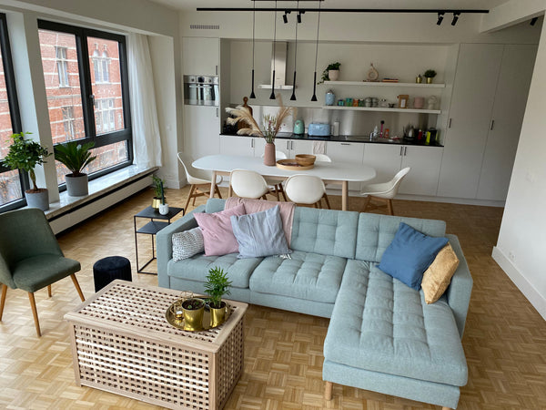 This sunny and spacious apartment on the 3th floor offers everything for a comfy  NEW! Trendy apartment on the hip South. Entire rental unit vacation rental 35602722