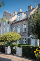 Townhouse from 1897,  with a small sunny garden in the middle of Copenhagen. <br Copenhagen, Denmark Charmerende byhus midt i København Entire townhouse vacation rental 703640232616366630
