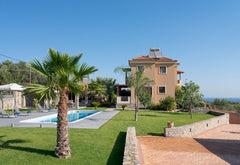 Villa David, surrounded by enchanting gardens and offering breathtaking views, i Heraklion, Greece Villa David with private pool Entire villa vacation rental 565174581642231366