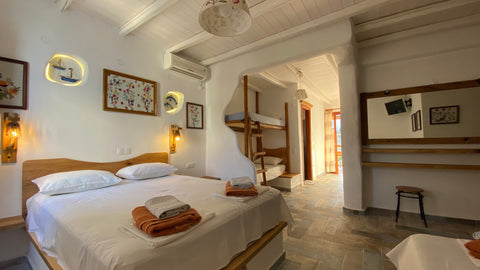 a lovely beautiful room for 4 people next to the sandy beach on the amazing isla Greece 5.2) Βeautiful room for five people Private room vacation rental 12646389