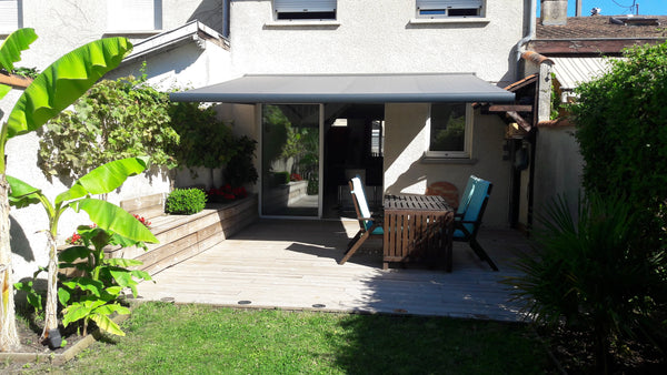 Echoppe typique bordelaise à deux pas de la place Nansouty, et de la barrière de Bordeaux, France Bordeaux: maison avec terrasse et jardin Entire home vacation rental 26703785