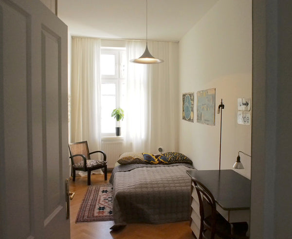 This beautiful, quiet room is offering everything you need for a relaxed stay in Vienna, Austria cozy room–architects flat–perfect location–balcony Private room in rental unit vacation rental 14708681