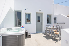 Traditional cycladic house with exterior hot jacuzzi. Its located at the edge of Greece Traditional cycladic house with exterior jacuzzi Cycladic home vacation rental 27771375