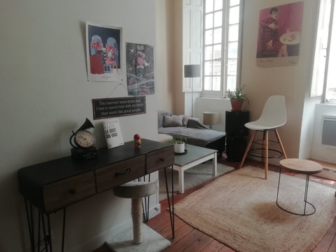 L'appartement dispose de deux chambres , avec deux lits doubles. La plus grande  Bordeaux, France Appartement Bordeaux Entire rental unit vacation rental 635245200613610199