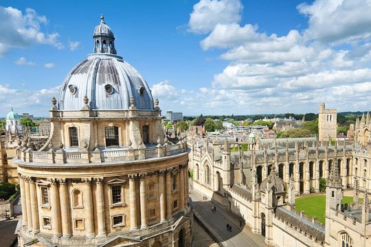 Small Group Day Trip to Oxford the Cotswolds and Stratford upon Avon from London  Private Tours and Travel Guide Europe London CITY London Destination Tour