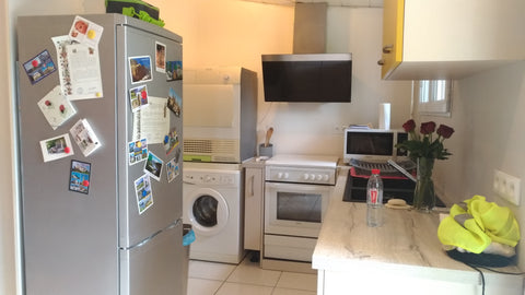 Je vous propose de vous accueillir chez moi. Je n'ai qu'un studio mais mon canap Rennes, France Canapé pour dépanner dans le centre de Bordeaux Shared room in rental unit vacation rental 590186984161778201