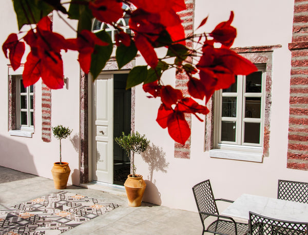 In the cosmopolitan heart of the island, in the village Oia, just a few steps aw  Antique Mansion Cycladic home vacation rental 13464711