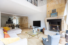 Amazing apartment in the amazing Bordeaux also known as "Port de la Lune". The a  GuestReady - Beautiful flat in Chartrons for 8 Entire rental unit vacation rental 54031577