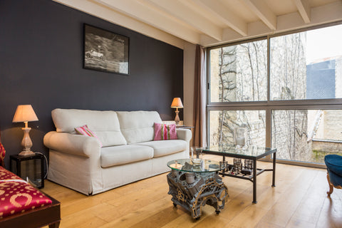 Emplacement exceptionnel pour ce ravissant T3 situé au troisième étage,  d'un ma Bordeaux, France Charmant, calme et lumineux hyper centre Entire rental unit vacation rental 19166666