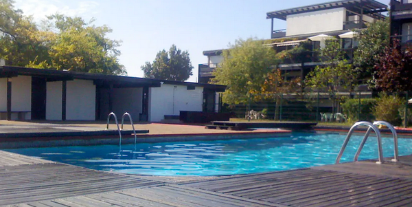 Logement pour deux personnes, dans une résidence privative avec de nombreux serv Lège-Cap-Ferret, France Appartement en résidence sécurisée. Entire condo vacation rental 622142320799079048