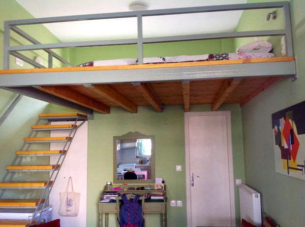 Recently renovated en suite studio with loft space.<br />On the main level there Athens, Greece Green Studio 