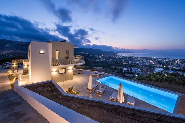 Villa Thea is located just 1km from Kissamos town and only 15 minutes away from  Chania, Greece Villa Thea, stunning view,  pool, BBQ, Brand new. Entire villa vacation rental 655490746776590854