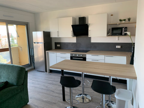 Agréable T3 lumineux entièrement rénové dans résidence calme et arborée. Sixième Le Bouscat, France Appartement T3 calme - résidence arborée - Talence Entire condo vacation rental 567417116936489485