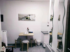 Dear guests, <br />Our apartment is located right in the center of Brussels city Brussels, Belgium 六. A  single room with share the bathroom Private room in condo vacation rental 24912101