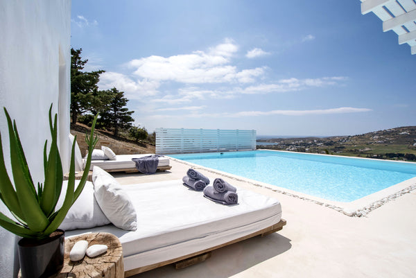 This elegant 200 sq.m house invites its guests to relax, enjoy nature and the br  White and Bright Villa Melissa Cycladic home vacation rental 11097328