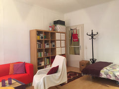 The studio is located in the 15th district not very far from Schönbrunn Palace a Nantes, France Cosy studio in comfortable location Entire rental unit vacation rental 15900806