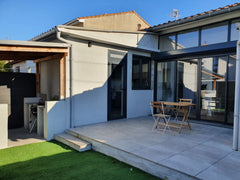 Maison typique de Bordeaux, notre double échoppe de 90m2 vous offre une localisa Bordeaux, France Beautiful oasis near Bordeaux city center Entire townhouse vacation rental 557044036514724771