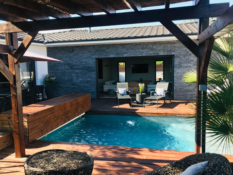 Maison de 135m² climatisée au bout d'une jolie impasse  arborée et sans vis à vi Tresses, France Maison moderne avec piscine chauffée Entire home vacation rental 36205283