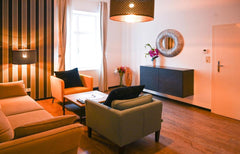 This one bedroom apartment in the center of Vienna, designed with stylish and pr Panama City, FL Highlight Apartment Hofburg Entire rental unit vacation rental 44027256
