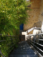 Dans une authentique échoppe bordelaise, aux murs en pierres et haut plafond, ce Nîmes, France Chambre privative tout confort dans Bordeaux Private room in rental unit vacation rental 37343537